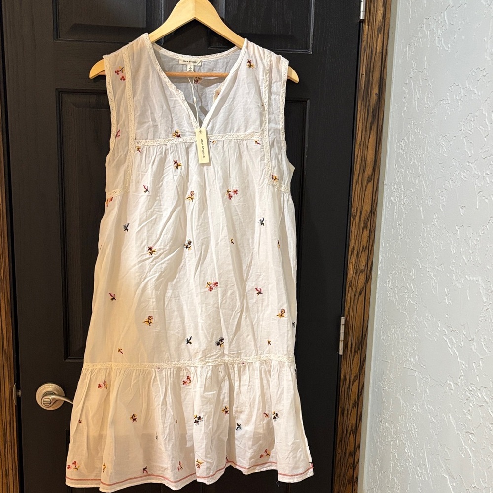 Max Studio White Sleeveless Embroidered Tiered Cotton Dress